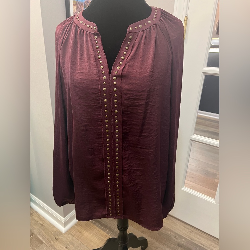 Vince Camuto Burgundy Stud-Trim Long Sleeve Tunic size L EUC